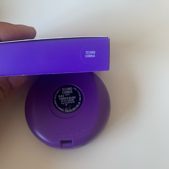 MAC Selena Powder Blush Duo New in box - Picture 5 of 5